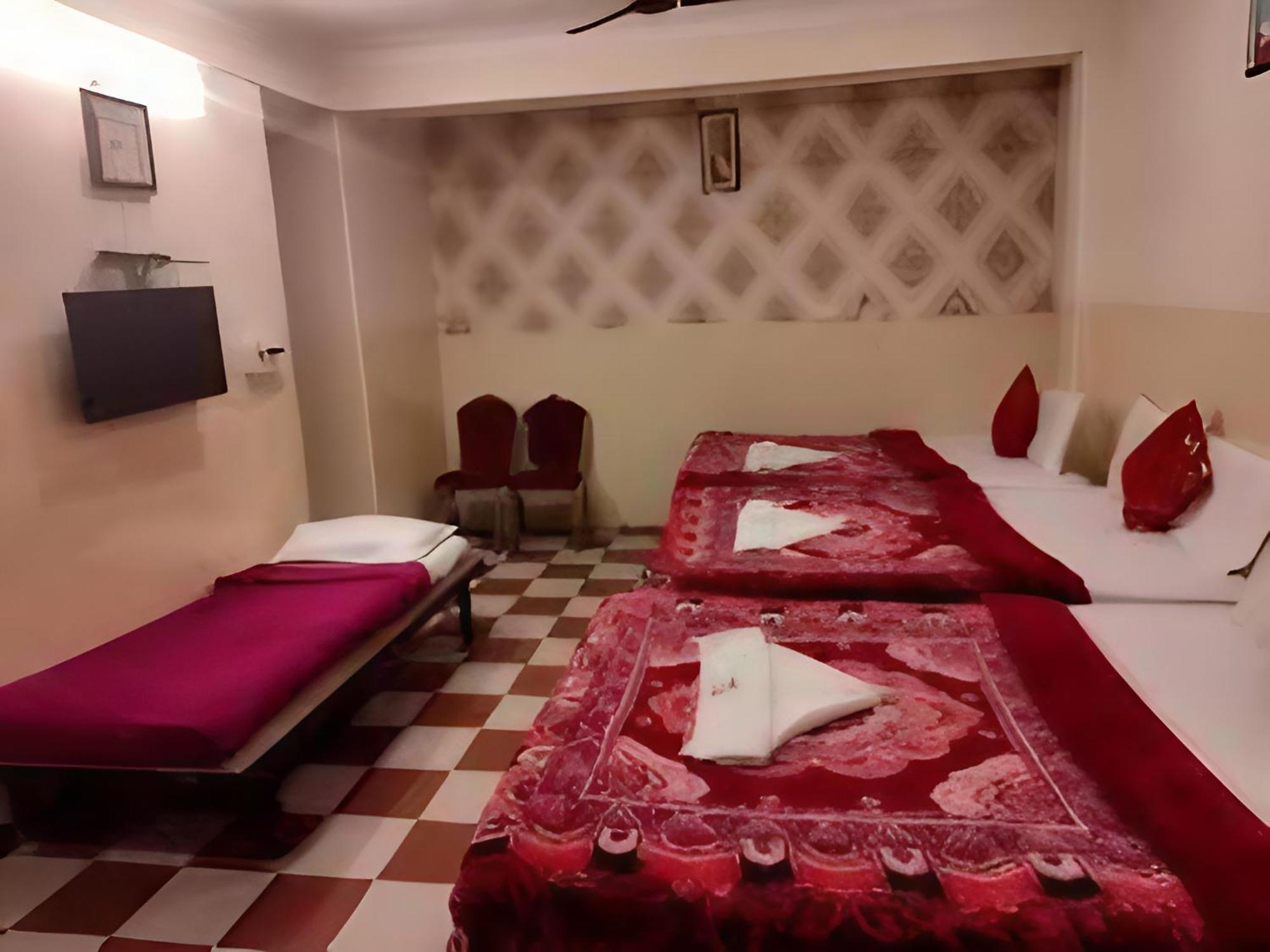 Nkf Residency Mysuru Hotel Ngoại thất bức ảnh